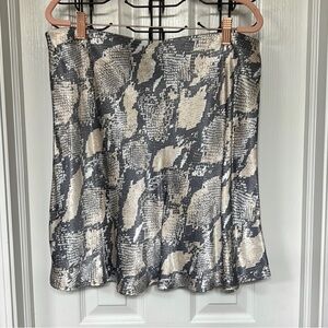 H&M Printed Elastic Waist Skirt Size L EUC